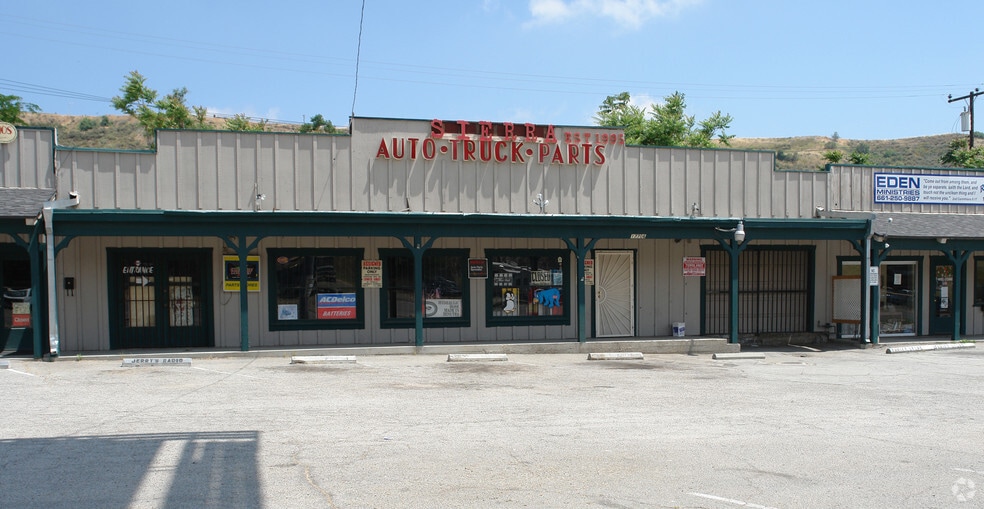 Primary Photo Of 17718-17724 Sierra Hwy, Canyon Country Storefront For Lease
