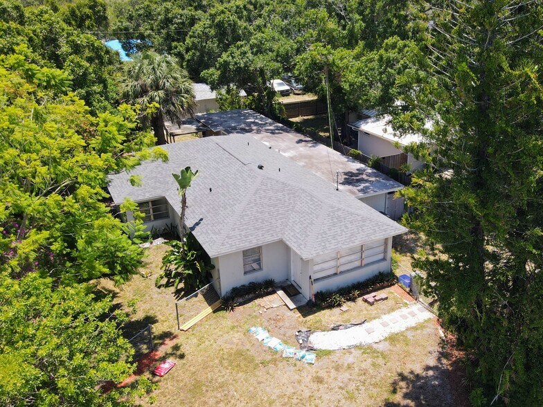 Primary Photo Of 1865 18th Ave, Vero Beach Multifamily For Sale