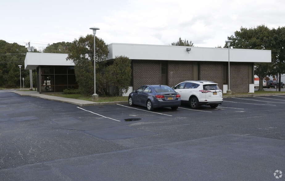 More Photos Of 640 Montauk Hwy, Shirley Medical For Lease