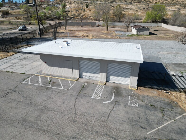 More Photos Of 16593 D St, Victorville Auto Repair For Lease