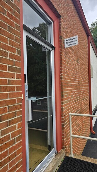 More Photos Of 2420 Grenoble Rd, Richmond Light Manufacturing For Sale