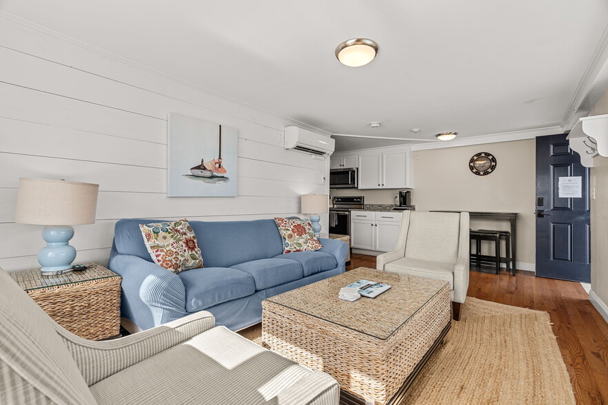 More Photos Of 175 Bridge Rd, Salisbury Hotel For Sale