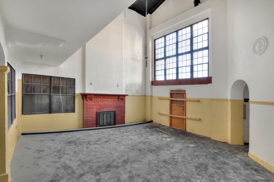 More Photos Of 206 Pilaklakaha Ave, Auburndale Apartments For Sale