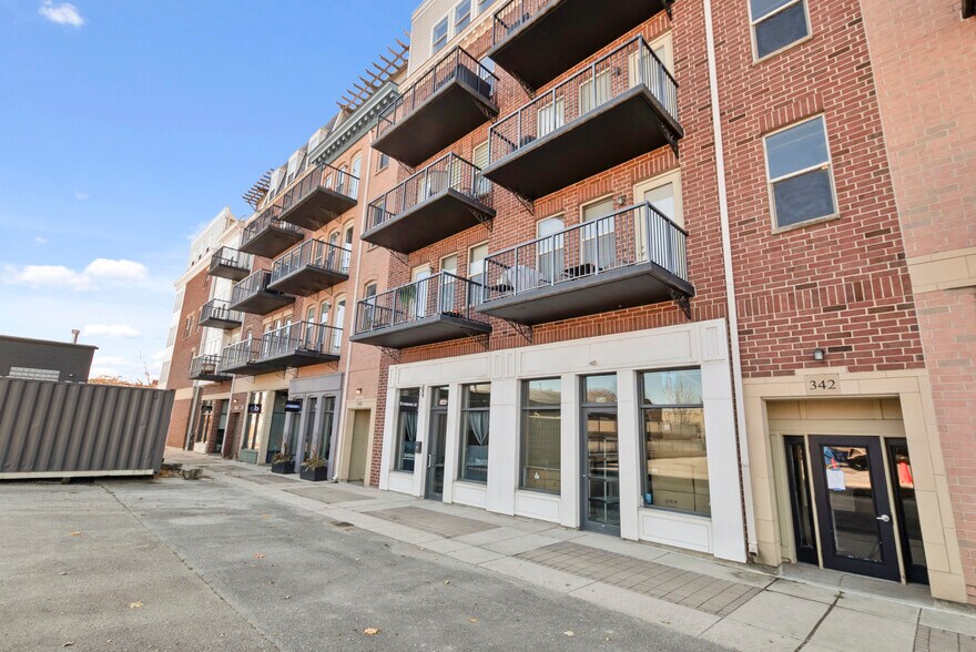 More Photos Of 350 River St, Lemont Apartments For Lease