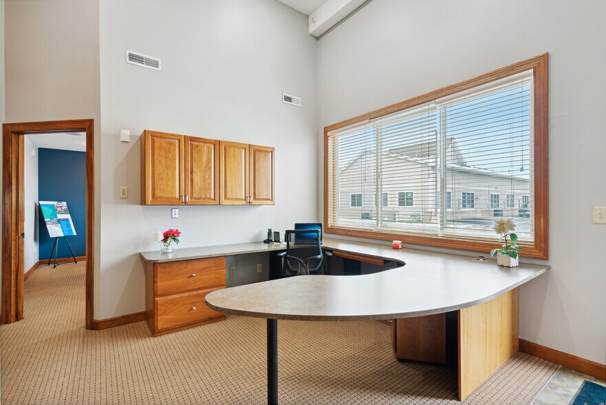 More Photos Of 11210-11214 86th Ave N, Maple Grove Office For Sale