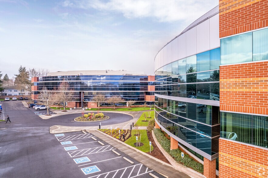 More Photos Of 4601 NE 77th Ave, Vancouver Office For Lease