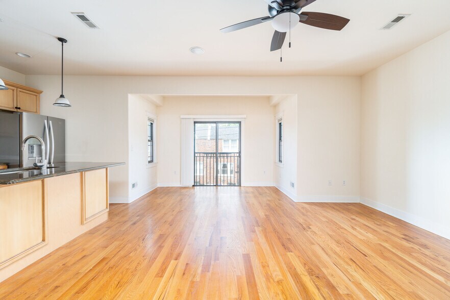 More Photos Of 4557 Manayunk Ave, Philadelphia Apartments For Sale
