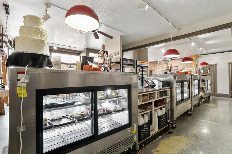 More Photos Of 100 W German St, Shepherdstown Storefront Retail Residential For Sale