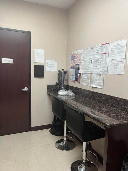 More Photos Of 1437 Highway 6, Sugar Land Medical For Lease