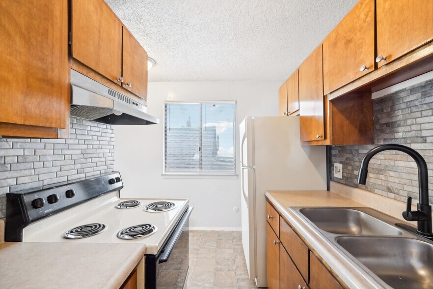 More Photos Of , Colorado Springs Multifamily For Sale