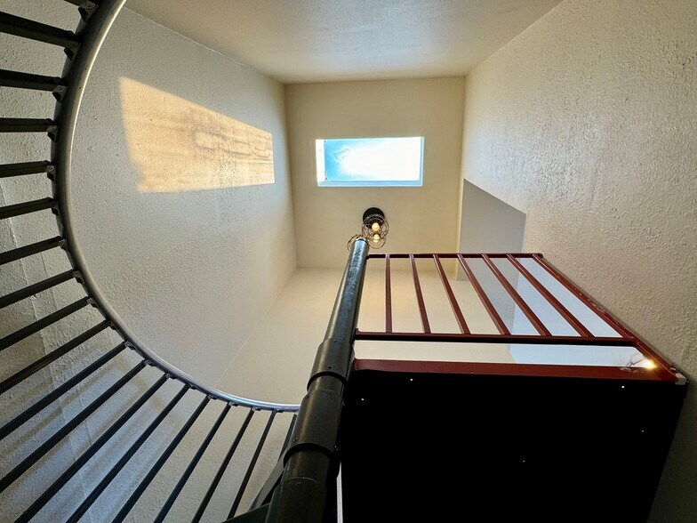 More Photos Of 2401 San Pablo Ave, Oakland Apartments For Sale