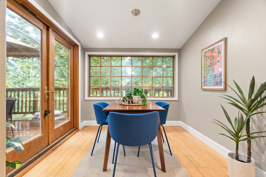 More Photos Of 1824 SW Greenway Cir, West Linn Specialty For Sale