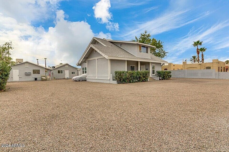 More Photos Of 2021 W Washington St, Phoenix Multifamily For Sale