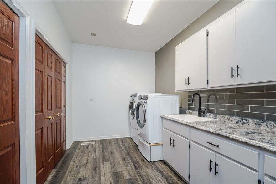 More Photos Of 12446 190th St, Milaca Lodge Meeting Hall For Sale