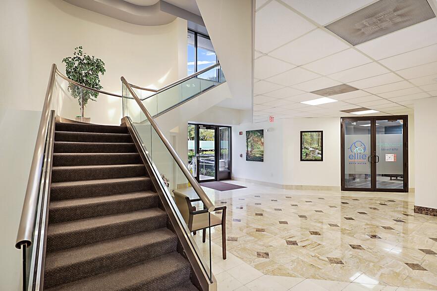 More Photos Of 2201 NW Corporate Blvd, Boca Raton Office For Lease