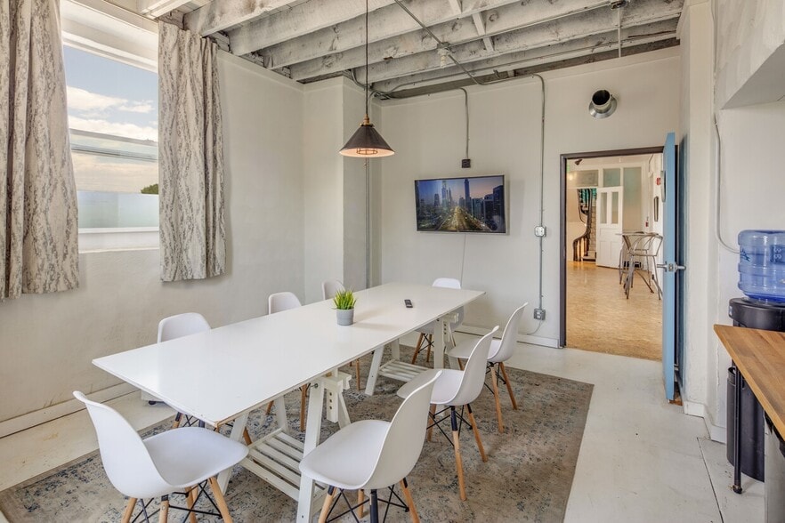 More Photos Of 2400 Curtis St, Denver Loft Creative Space For Sale