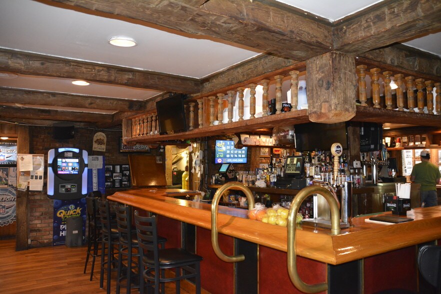 More Photos Of 991-1009 Goffle Rd, Hawthorne Restaurant For Sale