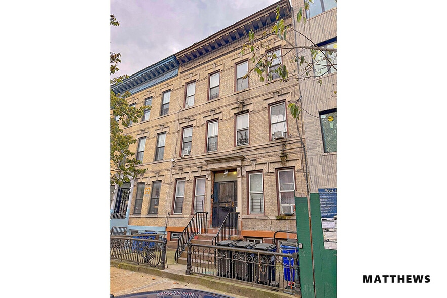 Primary Photo Of 538 Bainbridge St, Brooklyn Apartments For Sale