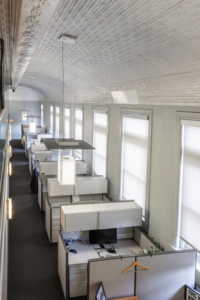 More Photos Of 632 Russell St, Covington Research And Development For Sale