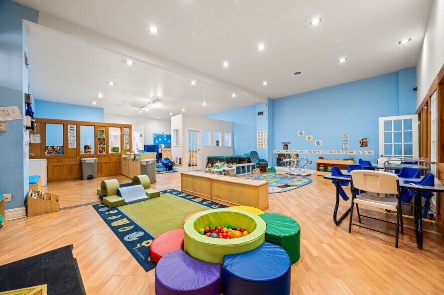 More Photos Of 209-215 Fairmount Ave, Philadelphia Storefront Retail Residential For Sale