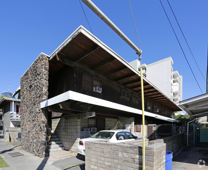 More Photos Of 2032 Kapiolani Blvd, Honolulu Multifamily For Sale