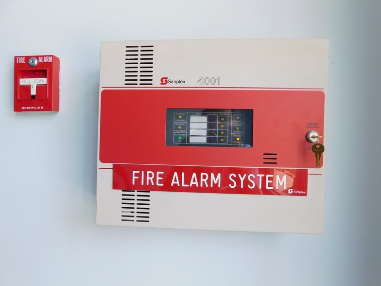 More Photos Of 271 Derry Rd, Litchfield Medical For Sale