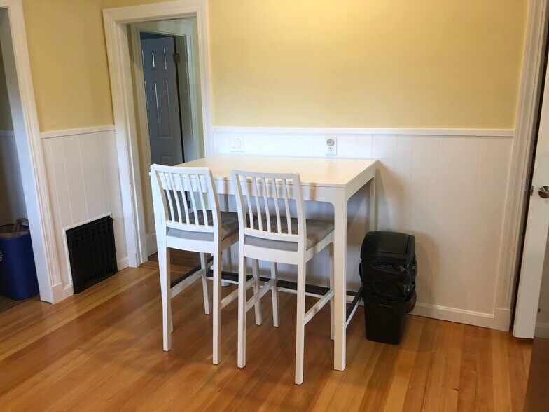 More Photos Of 96 Franklin St, Brookline Storefront Retail Residential For Sale