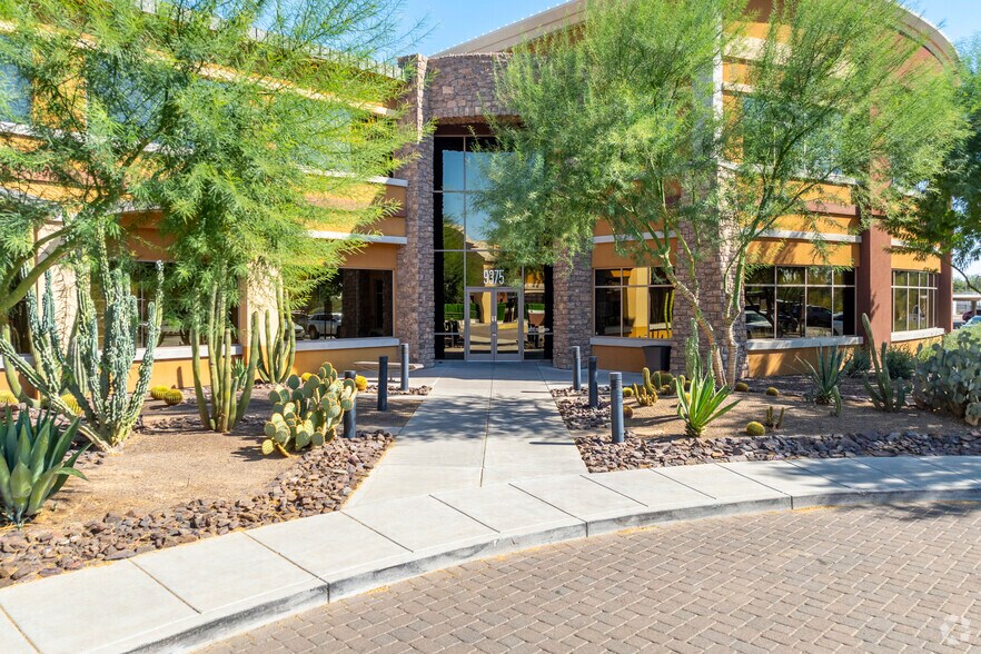 More Photos Of 9375 E Shea Blvd, Scottsdale Coworking Space