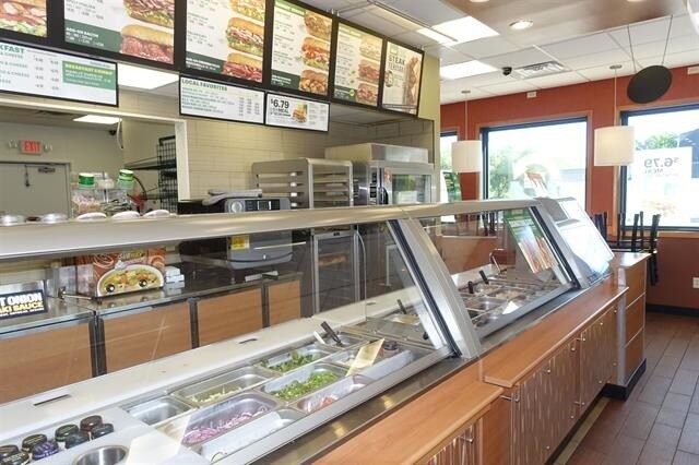 More Photos Of 229 N Main St, Marion Fast Food For Sale