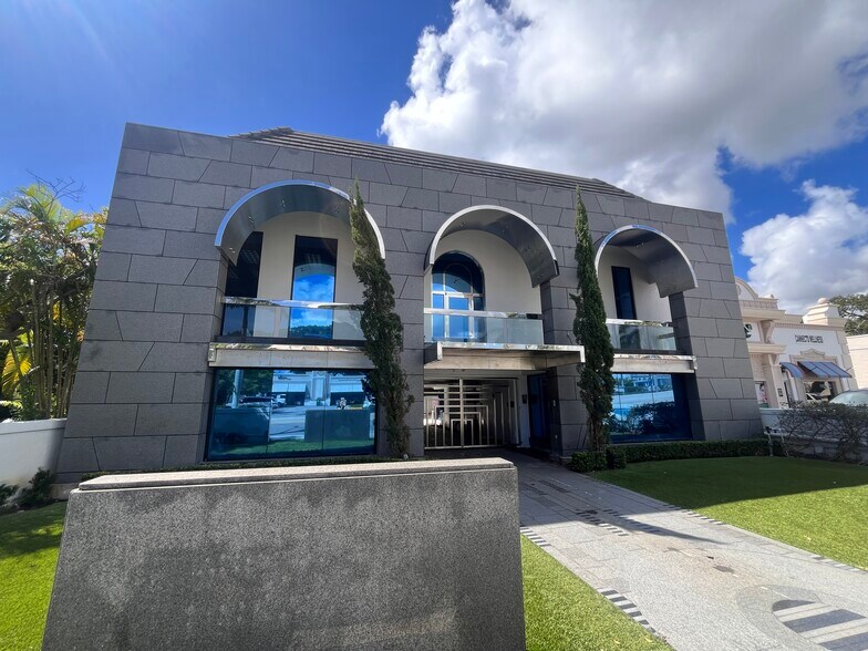 More Photos Of 720 E Palmetto Park Rd, Boca Raton Office For Lease