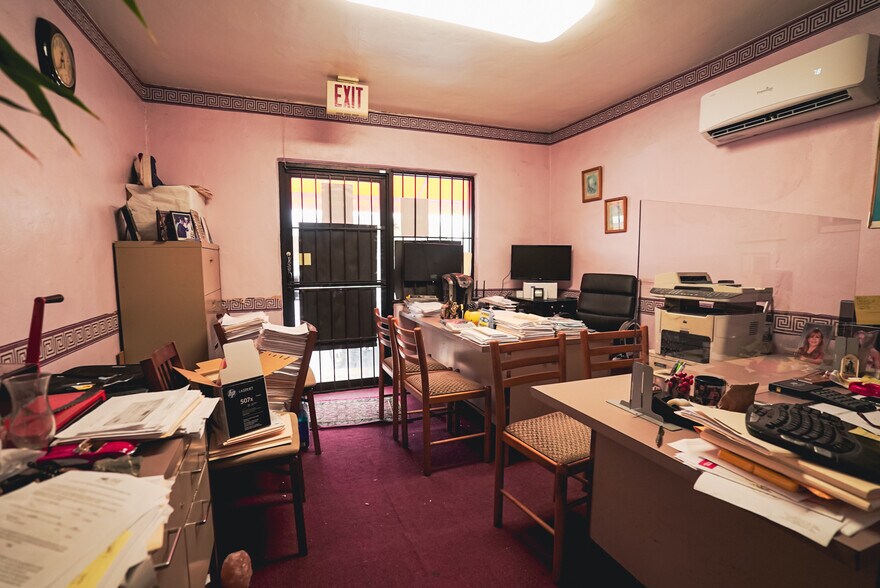 More Photos Of 221 E 9th St, Hialeah Office Residential For Sale