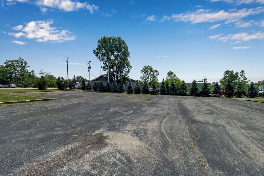 More Photos Of 7120 Seneca St, Elma Warehouse For Lease