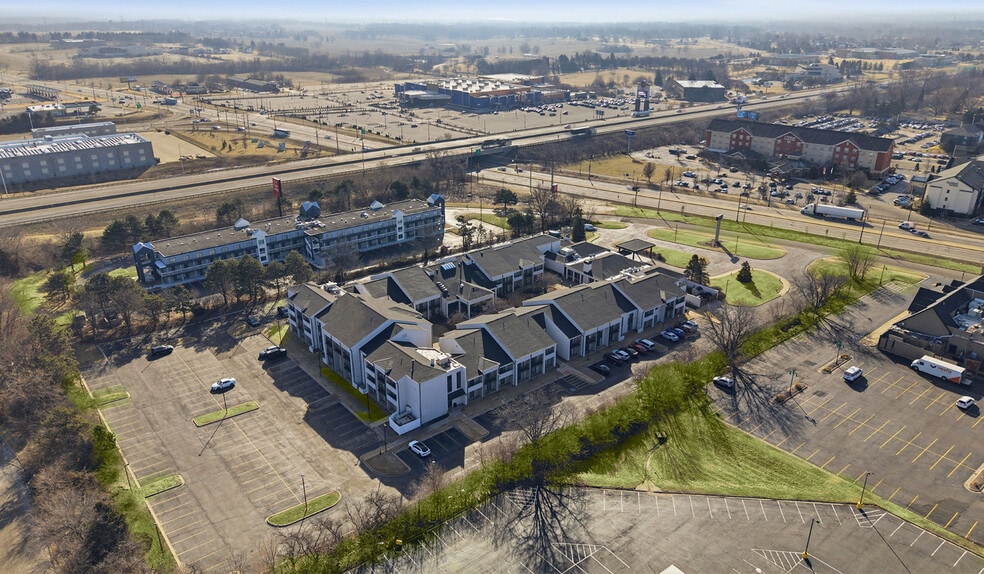 More Photos Of 7676 East State St, Rockford Hotel For Sale