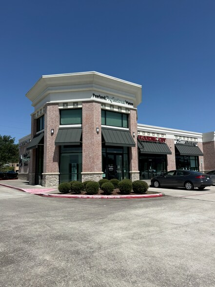 More Photos Of 9121 Broadway St, Pearland Unknown For Lease