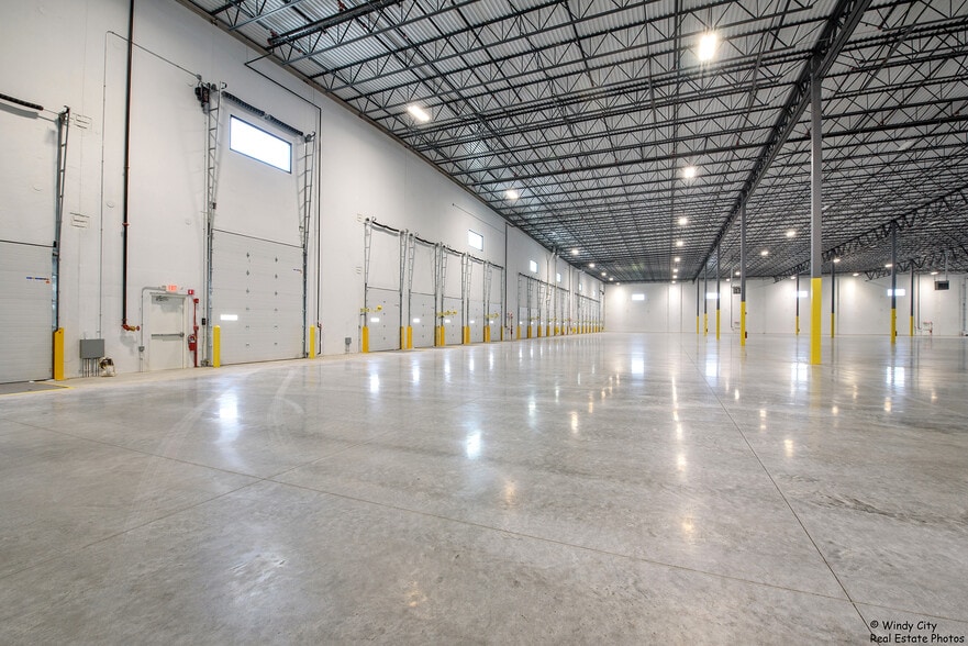 More Photos Of SEC Kenyon Road and IL RT. 25, Bartlett Distribution For Lease