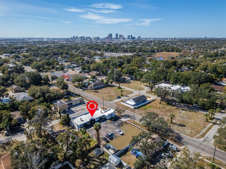 More Photos Of 3411 N 29th St, Tampa Office For Sale