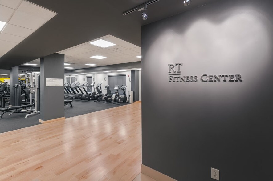 More Photos Of 1001-1003 Easton Rd, Willow Grove Apartments For Lease