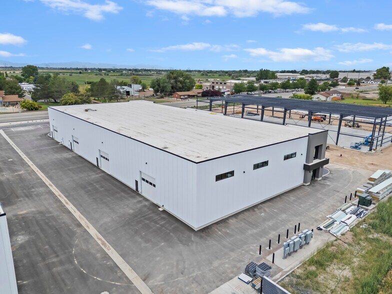 More Photos Of 1204 N 2000 W, Farr West Flex For Lease