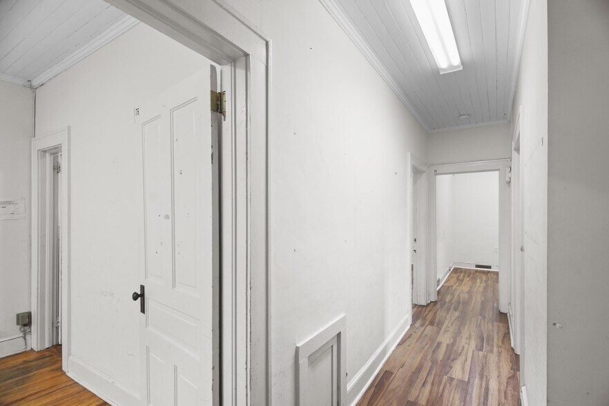 More Photos Of 105 Lancaster St SW, Aiken Loft Creative Space For Lease