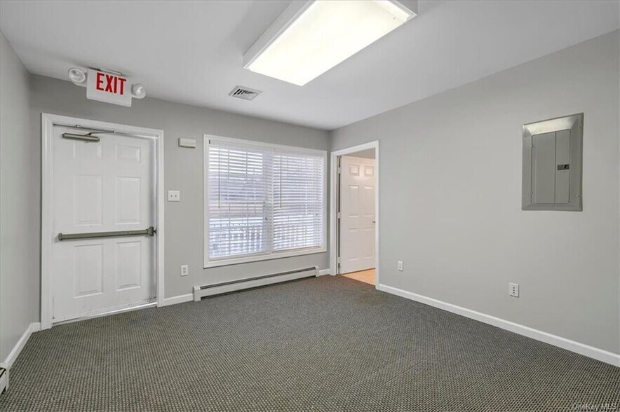 More Photos Of 2679 Route 17M, Goshen Medical For Lease