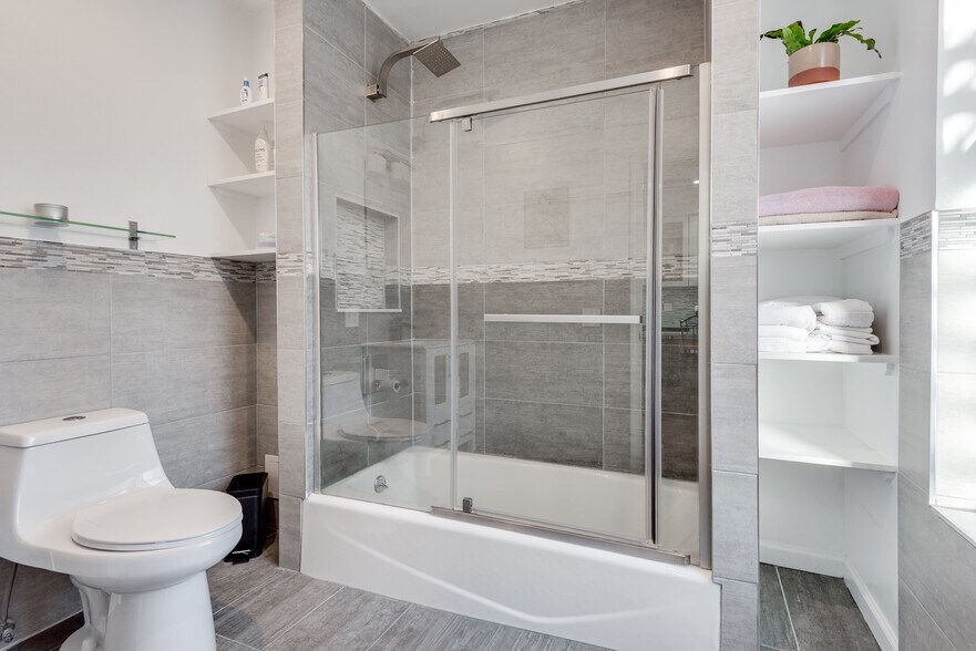 More Photos Of 58 Huron St, Brooklyn Multifamily For Sale