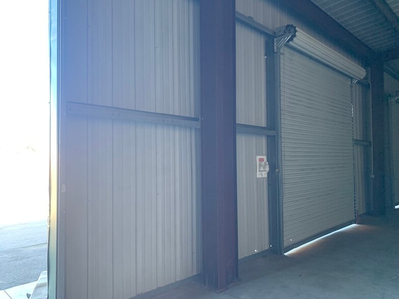 More Photos Of 11185 Roswell Ave, Pomona Warehouse For Lease