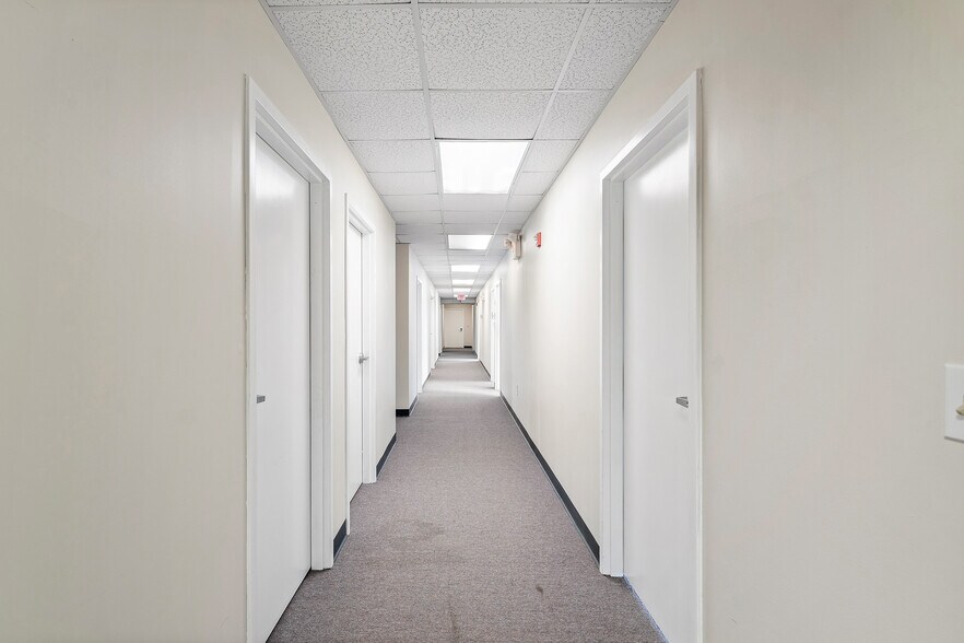 More Photos Of 555 S Andrews Ave, Pompano Beach Medical For Sale