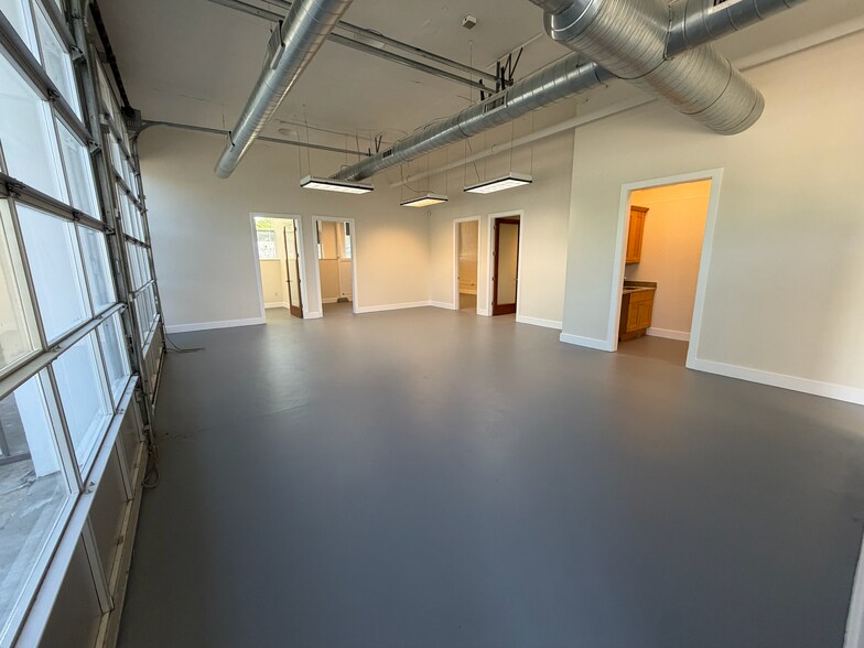 More Photos Of 448 Ralph David Abernathy Blvd, Atlanta Unknown For Lease