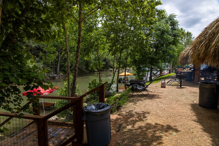 More Photos Of 7308 River Rd, New Braunfels Sports And Entertainment For Sale