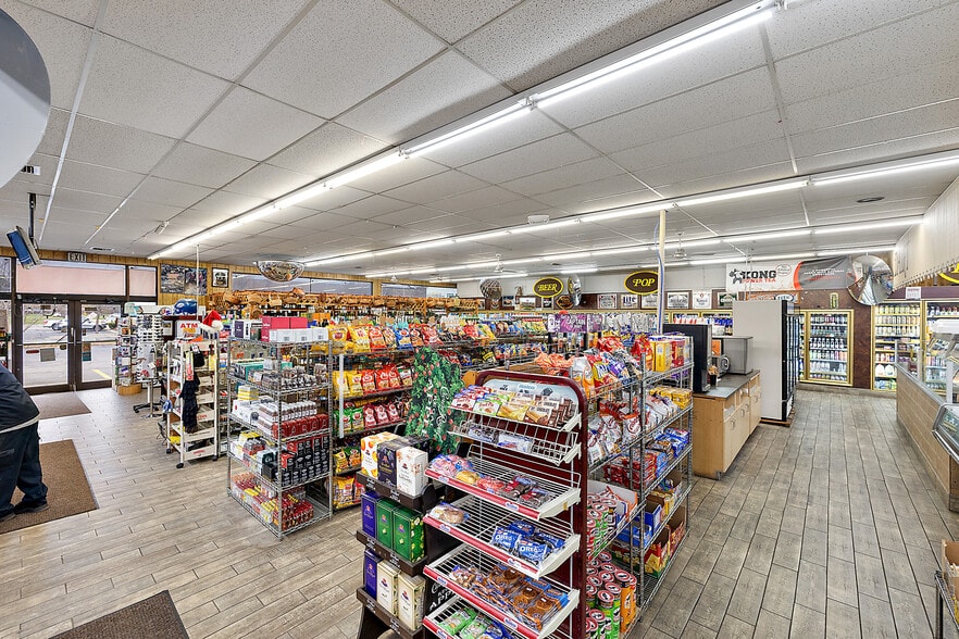 More Photos Of 5625-5655 18 Mile Rd, Sterling Heights Storefront For Sale