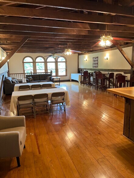 More Photos Of 2728 Augustine Herman Hwy, Chesapeake City Freestanding For Sale