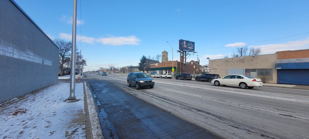 More Photos Of 16022 Grand River Ave, Detroit General Retail For Sale