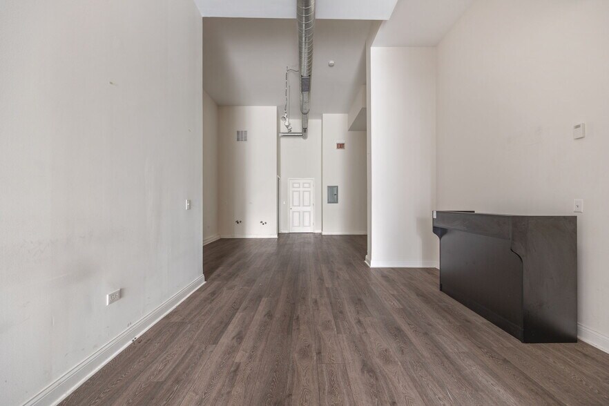 More Photos Of 2816 W Chicago Ave, Chicago Apartments For Lease