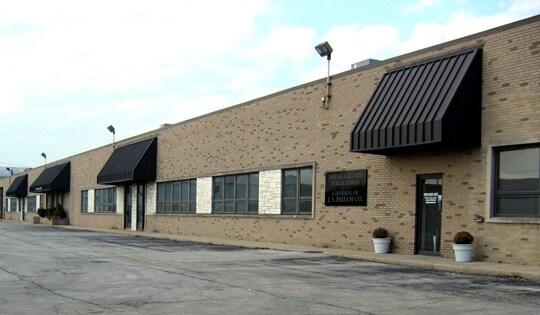 More Photos Of 3808-3825 Willow Rd, Schiller Park Showroom For Sale